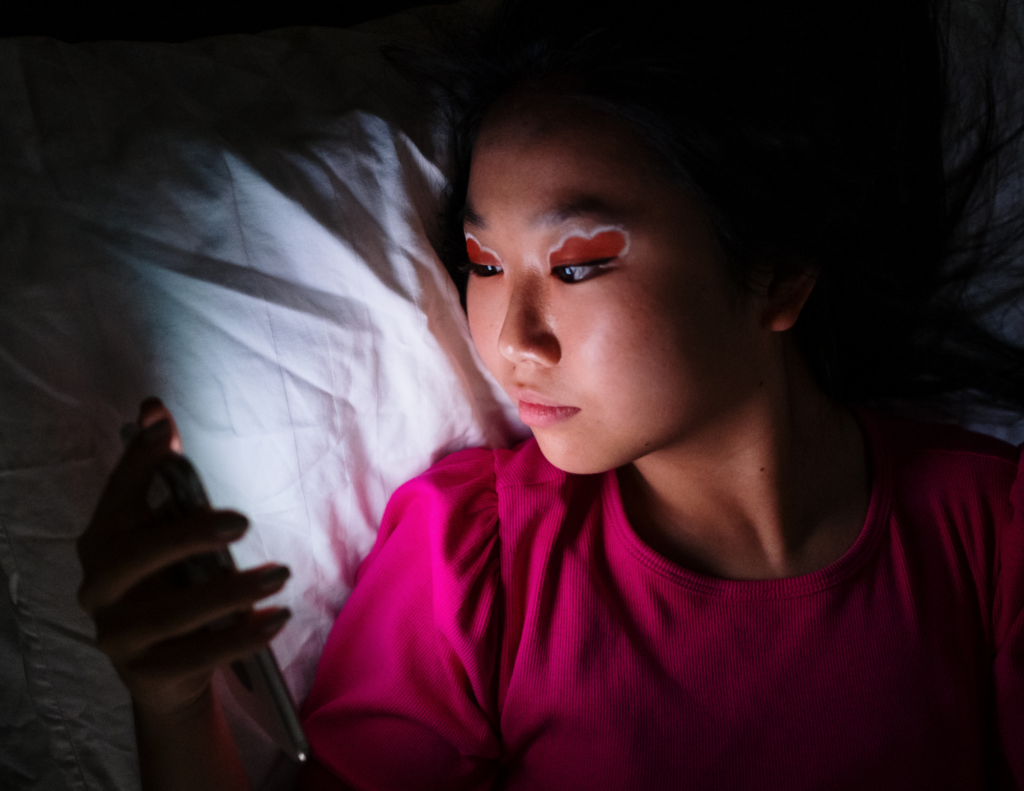 Comment le téléphone peut-il être nuisible pour le sommeil et la santé ?
